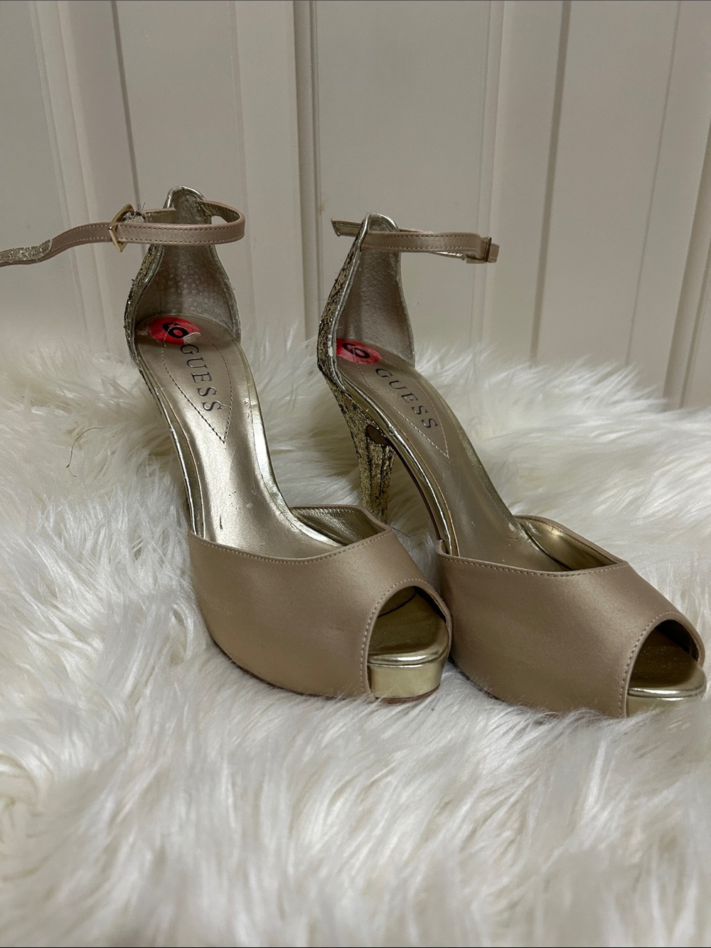 GUESS Metallic Gold Open-Toe Ankle Strap Heels- size 6